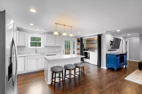 Kitchen - 411 Purtle Rd, Lafayette, TN 37083 photo 3 of 3