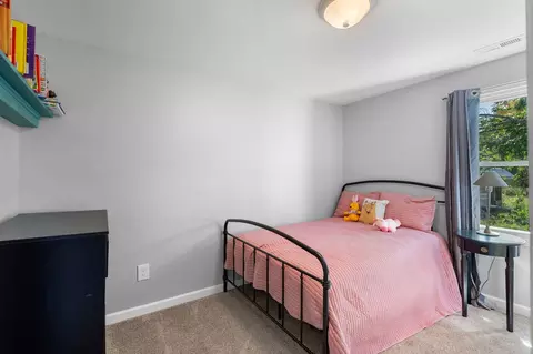 Bedroom - 411 Purtle Rd, Lafayette, TN 37083 photo 4 of 4