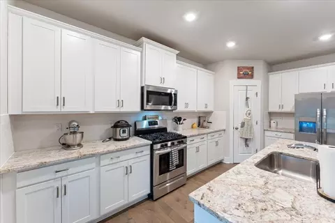 4698 Wellesley Dr, Ooltewah, TN 37363 photo 8