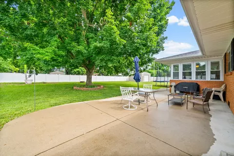 3424 Leland Cir, Hopkinsville, KY 42240