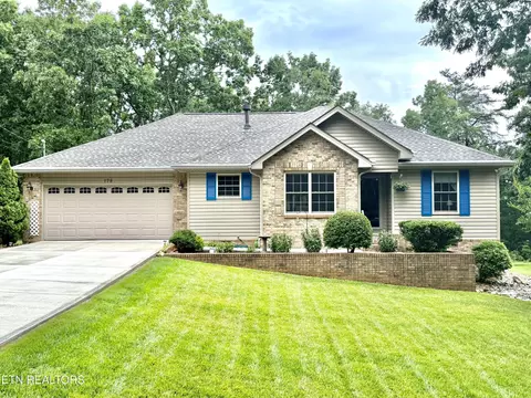 174 Cromwell Ln, Crossville, TN 38558