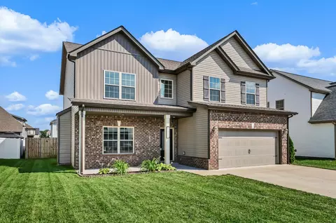 1483 Kingbird Dr, Clarksville, TN 37040
