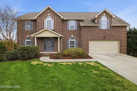 8447 Shoregate Ln, Knoxville, TN 37938