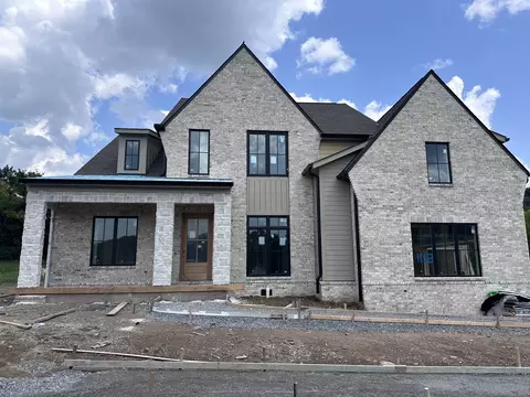 2444 Union Station Dr, Thompsons Station, TN 37179