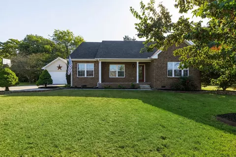 112 Eagles Nest Dr, Portland, TN 37148