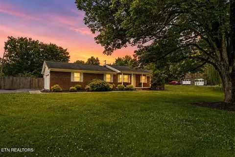 7323 Martingale Dr, Powell, TN 37849
