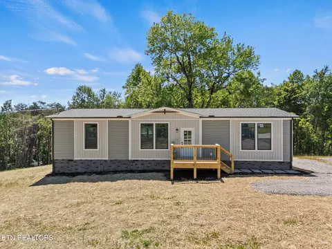 227 Bostie Maire Ln, Clinton, TN 37716