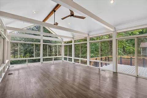 Exterior - 9225 Evening Shadow Dr, Chattanooga, TN 37421 photo 6 of 21
