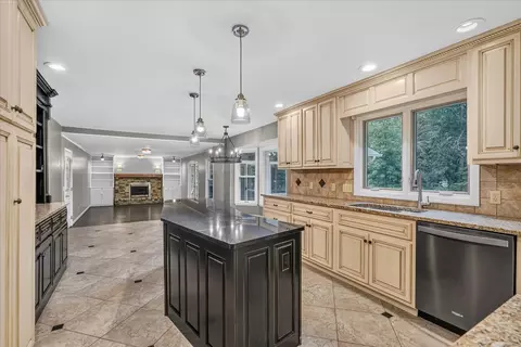 Kitchen - 9225 Evening Shadow Dr, Chattanooga, TN 37421 photo 1 of 6