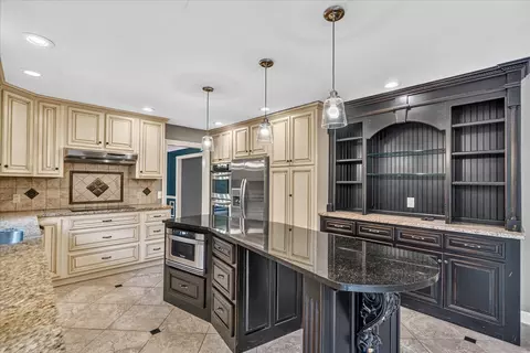 Kitchen - 9225 Evening Shadow Dr, Chattanooga, TN 37421 photo 3 of 6