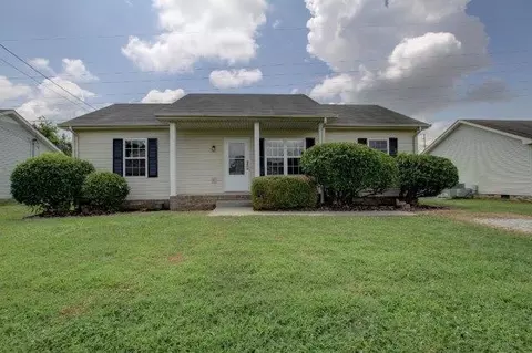 1634 Hannibal Dr, Oak Grove, KY 42262