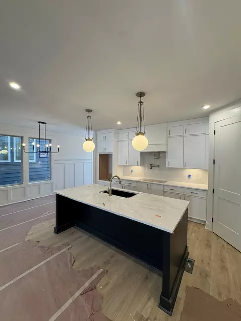 646 James Ave # B, Nashville, TN 37209