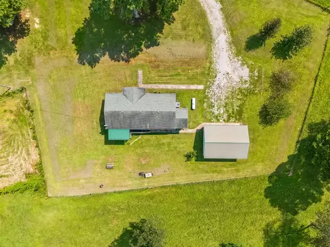 View/Area - 2362 Fall River Rd, Goodspring, TN 38460 photo 7 of 8