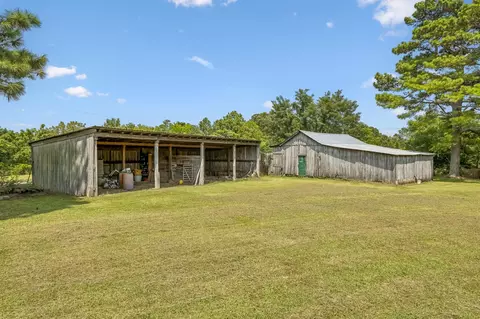 Exterior - 2362 Fall River Rd, Goodspring, TN 38460 photo 9 of 24