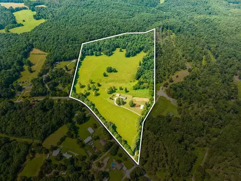 View/Area - 2362 Fall River Rd, Goodspring, TN 38460 photo 1 of 8