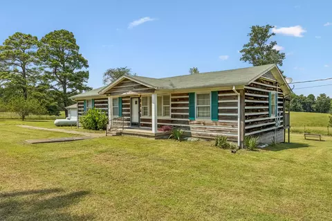 Exterior - 2362 Fall River Rd, Goodspring, TN 38460 photo 2 of 24