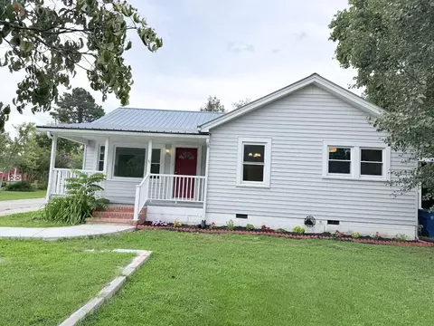 1210 Oak Dr, Manchester, TN 37355