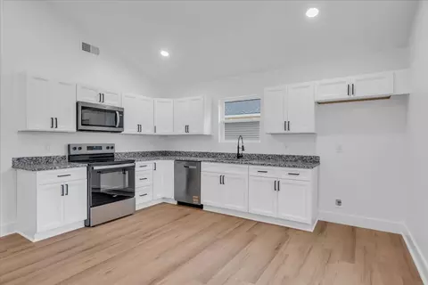900 E Decherd St, Tullahoma, TN 37388
