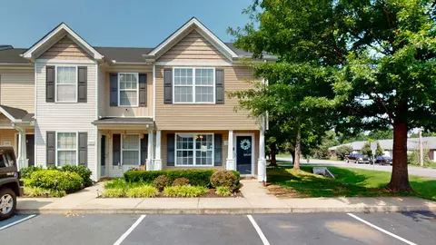 1313 Amsterdam Ct, Murfreesboro, TN 37130