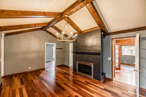 Living - 127 Sam Davis Dr, Springfield, TN 37172 photo 5 of 9
