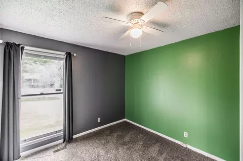 Bedroom - 127 Sam Davis Dr, Springfield, TN 37172 photo 1 of 10