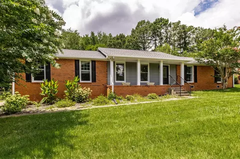 Exterior - 127 Sam Davis Dr, Springfield, TN 37172 photo 3 of 11