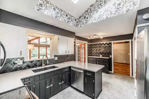 Kitchen - 127 Sam Davis Dr, Springfield, TN 37172 photo 1 of 5