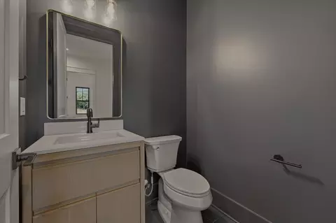 Bath - 4184 Armstrong Rd, Springfield, TN 37172 photo 6 of 8