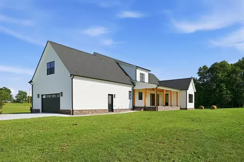 Exterior - 4184 Armstrong Rd, Springfield, TN 37172 photo 4 of 5