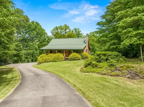 850 Reynolds Bridge Rd, Benton, TN 37307