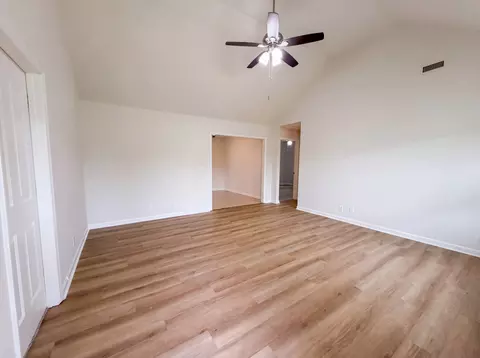 Living - 7502 Lone Eagle Dr, Murfreesboro, TN 37128 photo 1 of 2