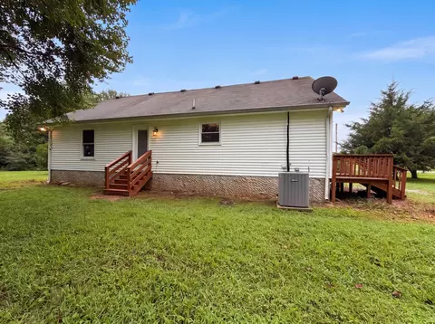 Exterior - 7502 Lone Eagle Dr, Murfreesboro, TN 37128 photo 3 of 4
