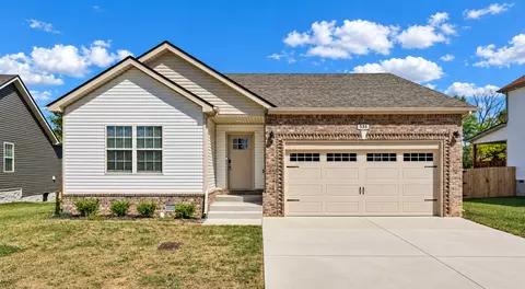 533 Lucky Ln, Clarksville, TN 37042