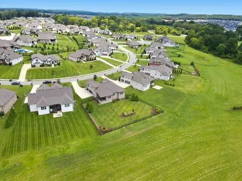 View/Area - 2027 Imagine Cir, Spring Hill, TN 37174 photo 5 of 12