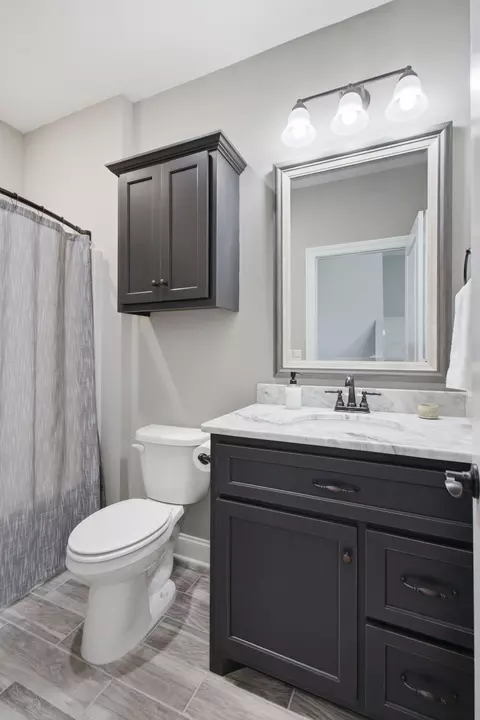Bath - 2027 Imagine Cir, Spring Hill, TN 37174 photo 7 of 7