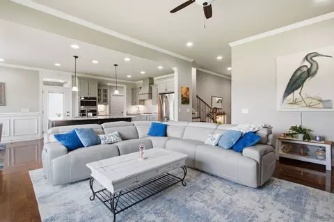 Living - 2027 Imagine Cir, Spring Hill, TN 37174 photo 4 of 4