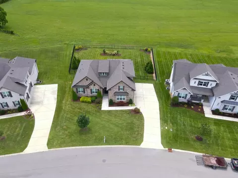 View/Area - 2027 Imagine Cir, Spring Hill, TN 37174 photo 4 of 12