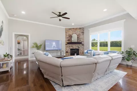 Living - 2027 Imagine Cir, Spring Hill, TN 37174 photo 1 of 4