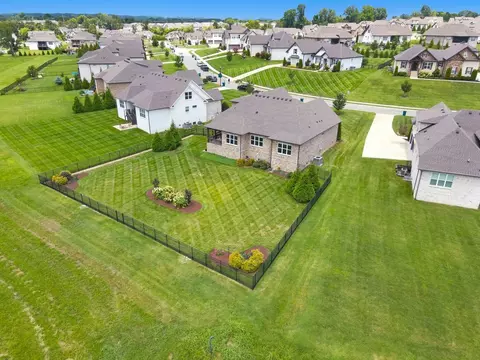 View/Area - 2027 Imagine Cir, Spring Hill, TN 37174 photo 7 of 12