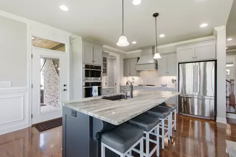 Kitchen - 2027 Imagine Cir, Spring Hill, TN 37174 photo 2 of 5