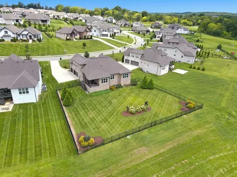 View/Area - 2027 Imagine Cir, Spring Hill, TN 37174 photo 6 of 12