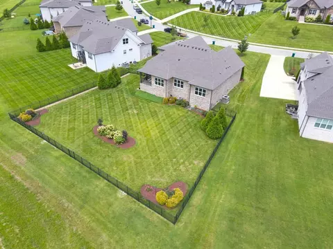 View/Area - 2027 Imagine Cir, Spring Hill, TN 37174 photo 8 of 12