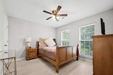 Bedroom - 212 Comer Cir, Murfreesboro, TN 37128 photo 3 of 5