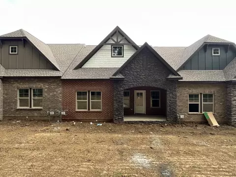 714 Coburg St, Gallatin, TN 37066