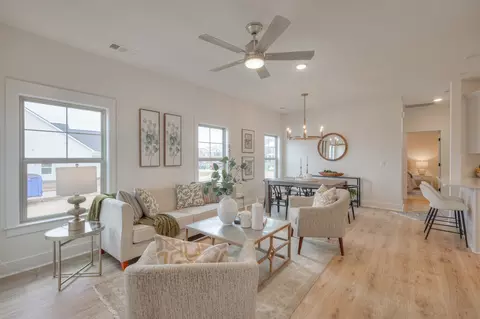 718 Coburg St, Gallatin, TN 37066