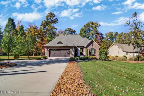 275 Forest Hill Dr, Crossville, TN 38558