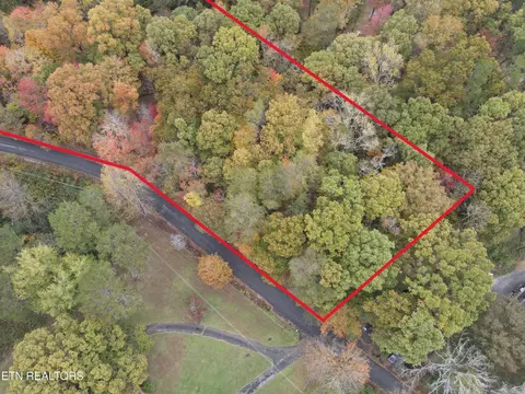 126 Pleasant View Loop Rd, Clinton, TN 37716 photo 2