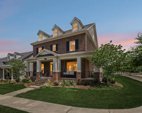 3061 Farmhouse Dr, Franklin, TN 37067