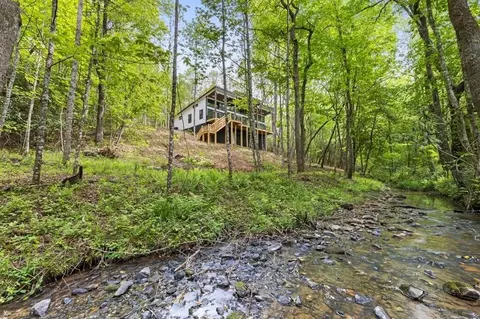 148 Brookwood Dr, Blue Ridge, GA 30513
