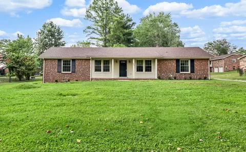 803 Laurel Dr, Clarksville, TN 37043